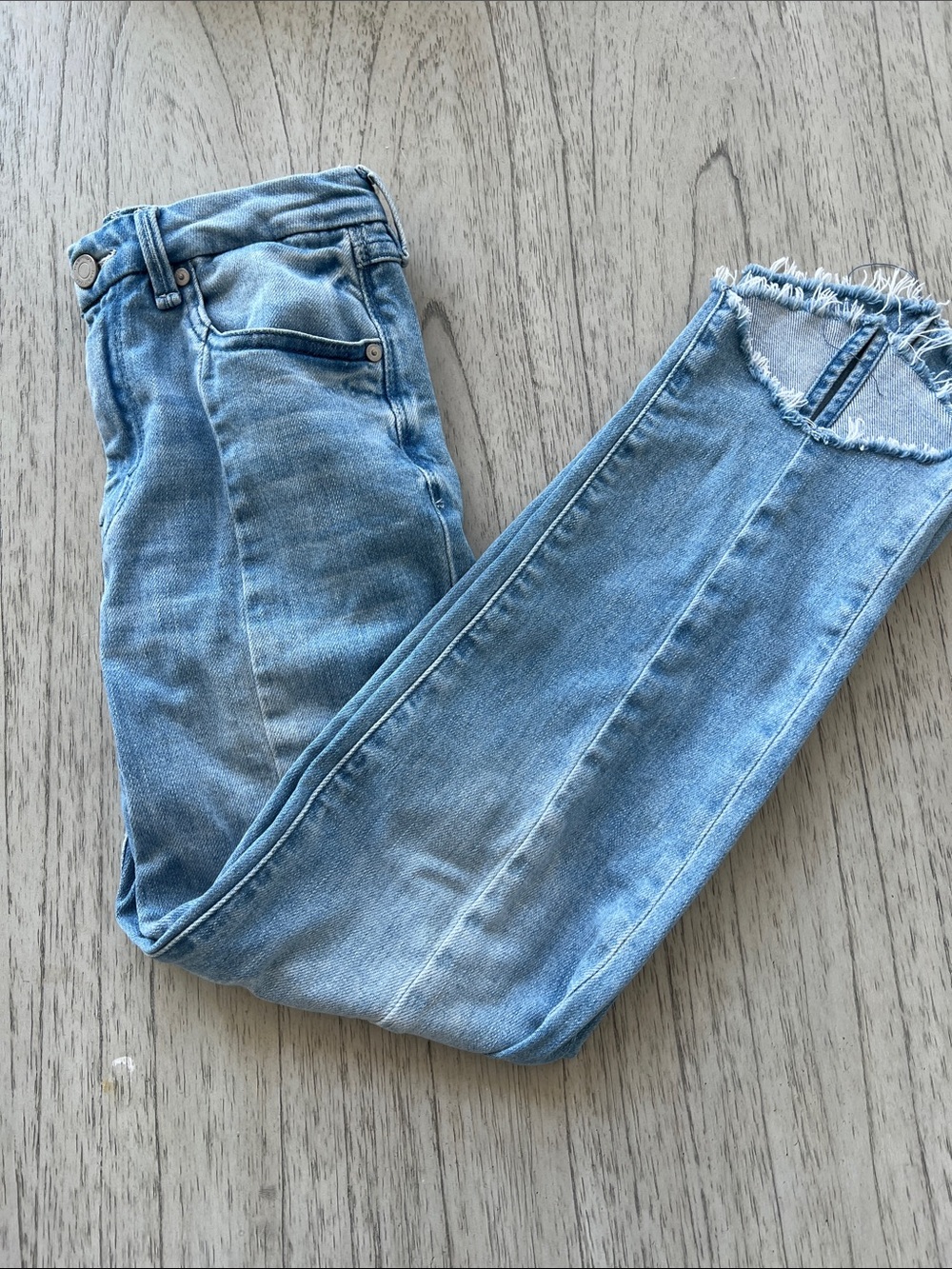Habitual Light Blue Cropped Ankle Jeans with Frayed Hem